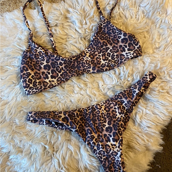 Tiger mist leopard bikini top and bottom - Picture 2 of 2